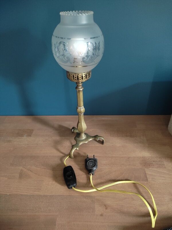 Bedside lamp living room globe glass sandblasted base brass old vintage dp 0322015