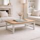 Table basse vintage en bois – esprit campagne chic.