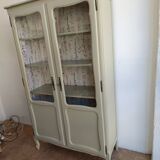 Armoire vitrée
