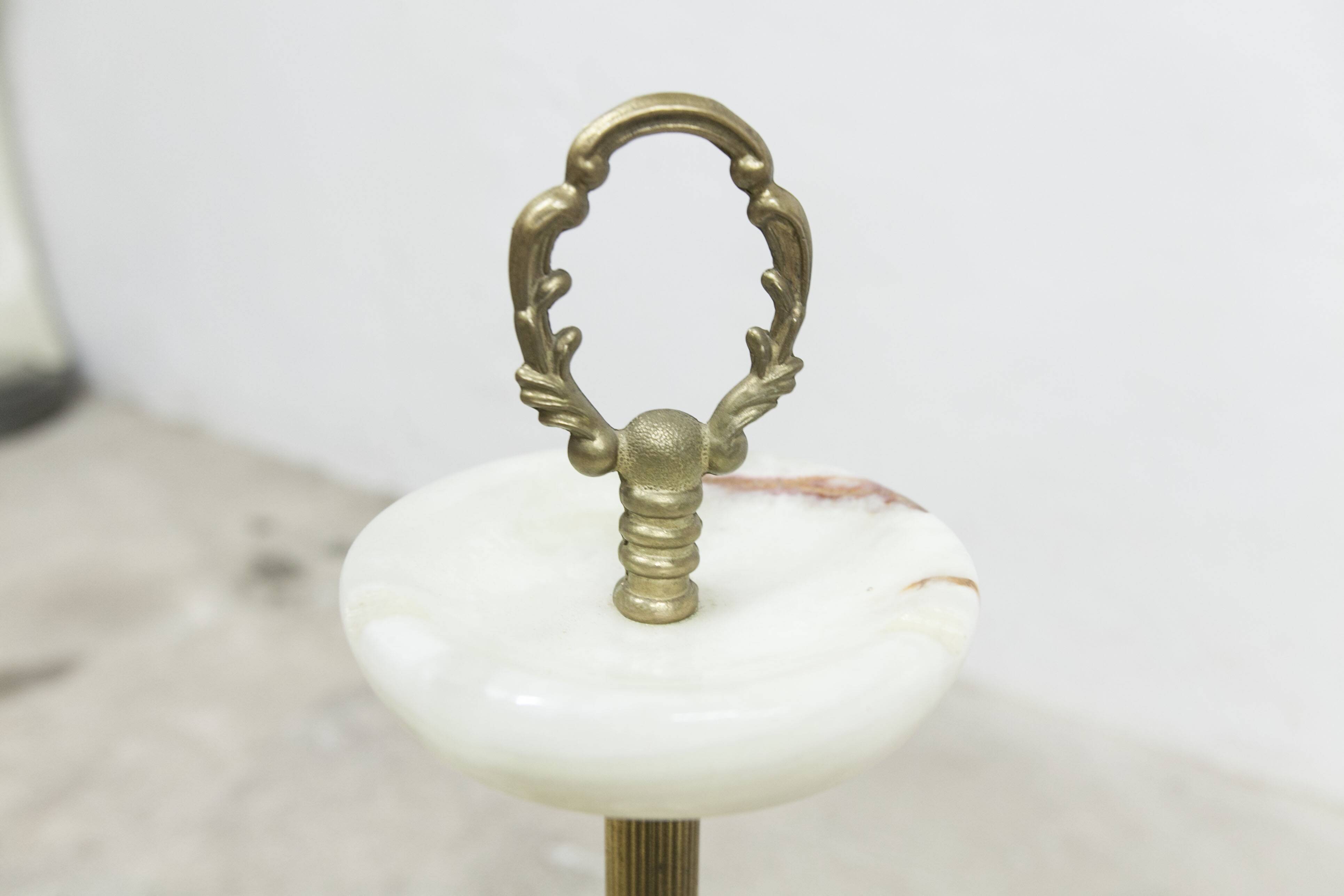 White marble and bronze ashtray on foot, 1960