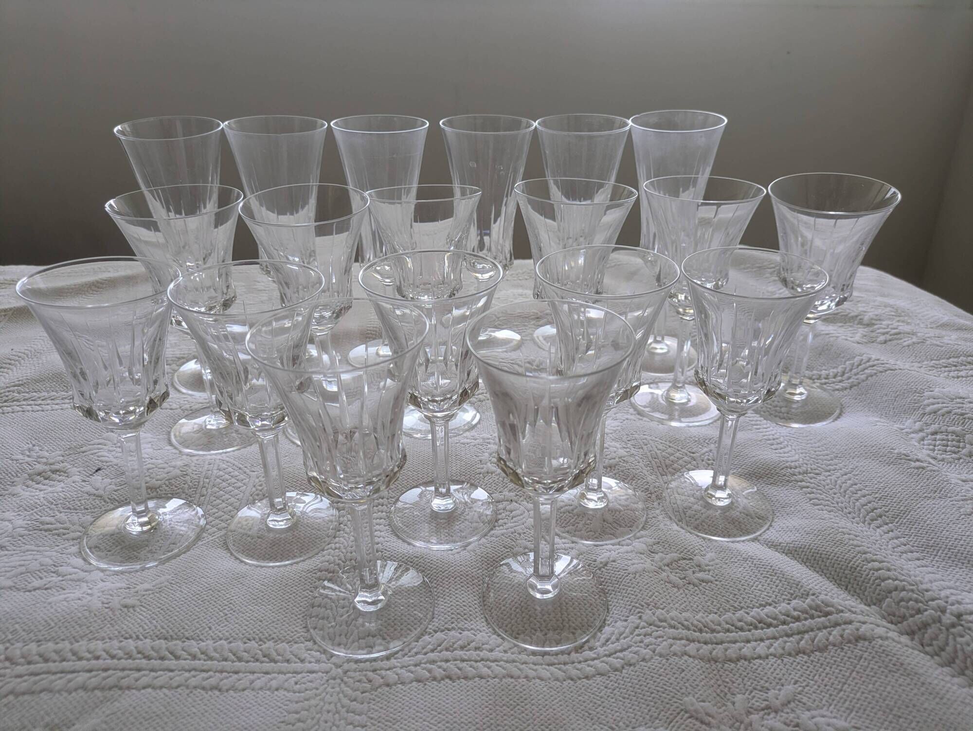 Large 19-Piece Vintage Val Saint Lambert Crystal Glassware Set