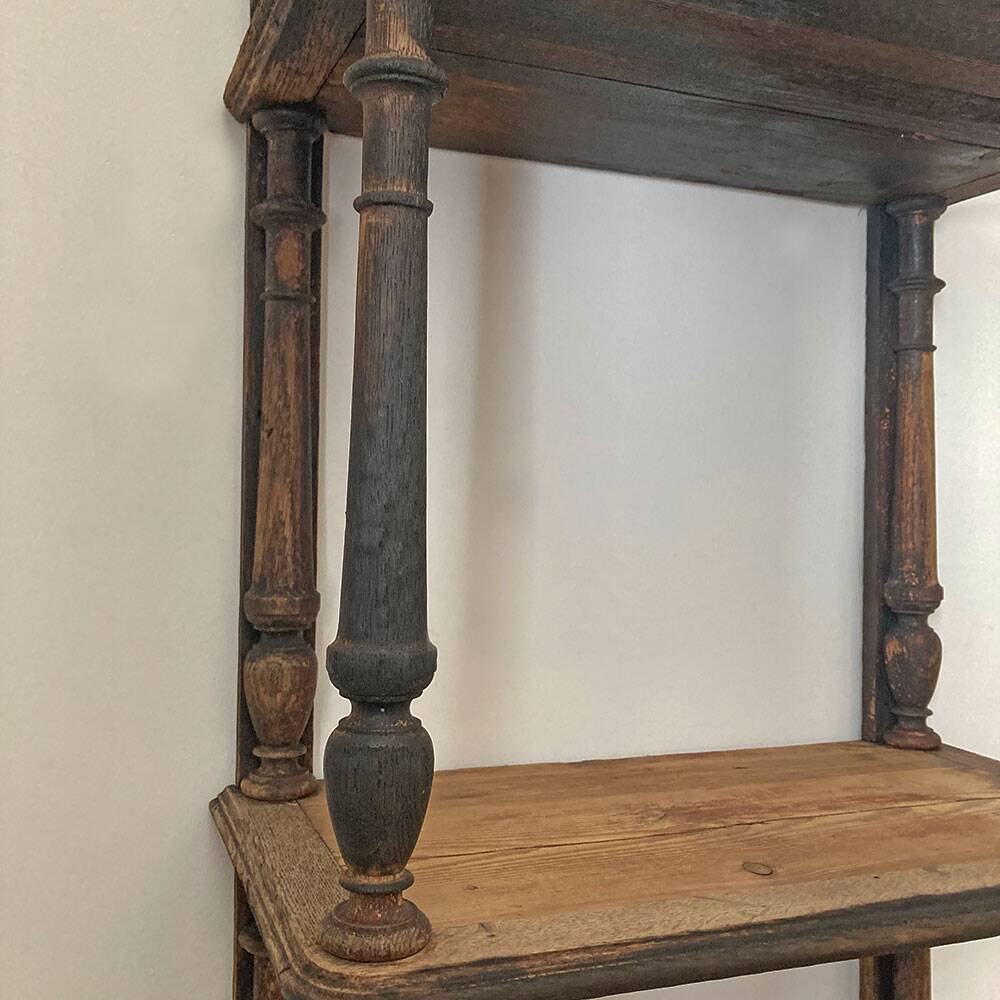 Napoleon III shelf