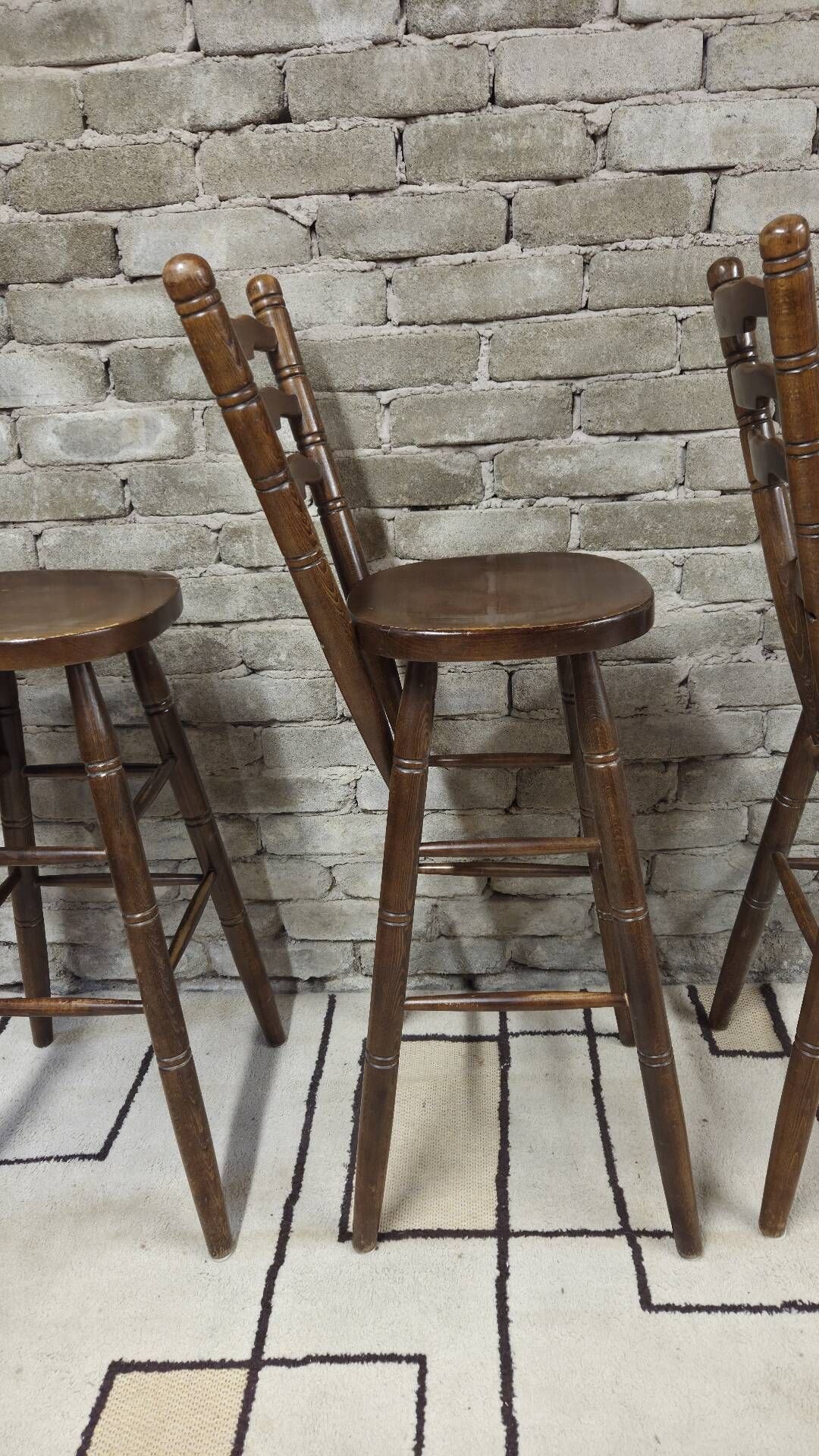 3 vintage wooden bar stools from the 60s/70s with a bistro spirit.