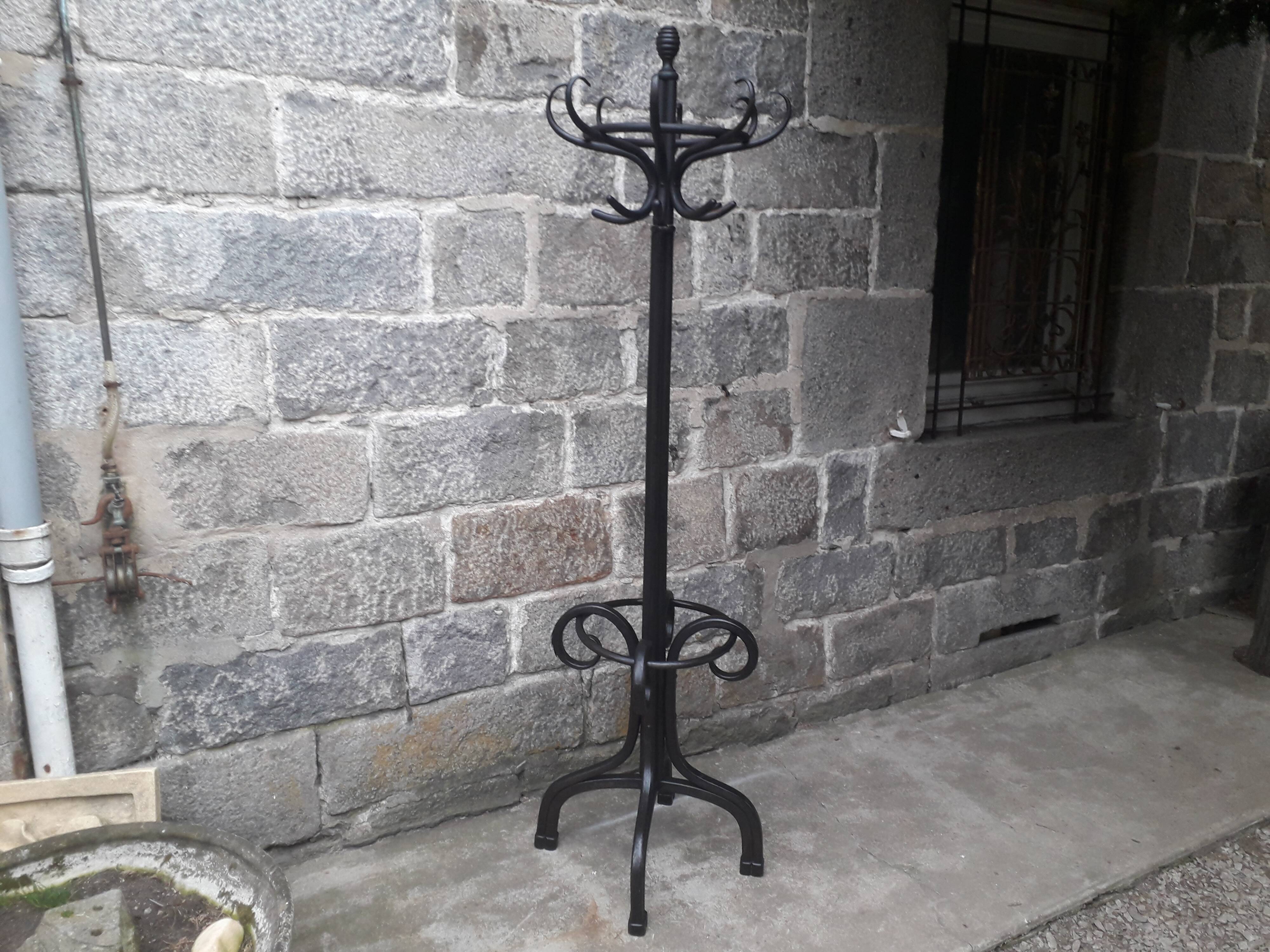 Parrot coat rack