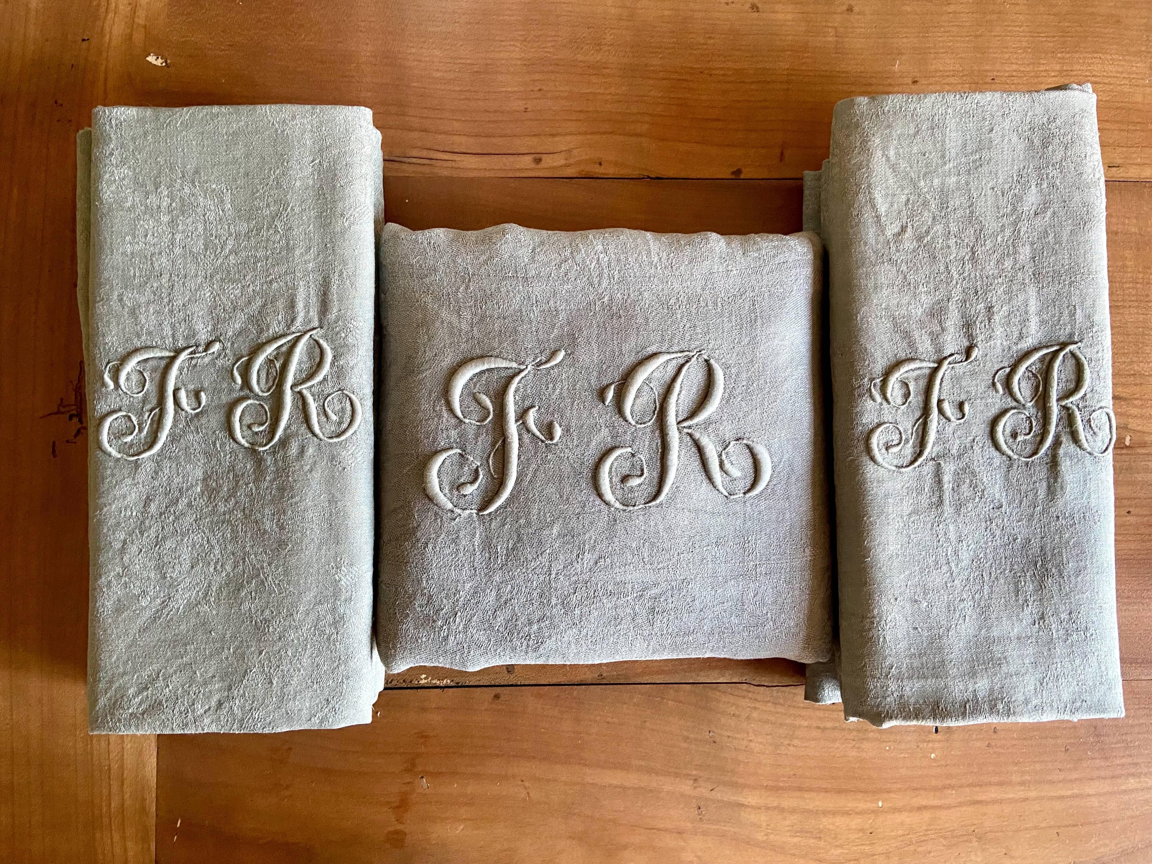 Tablecloth set and 7 towels - fr