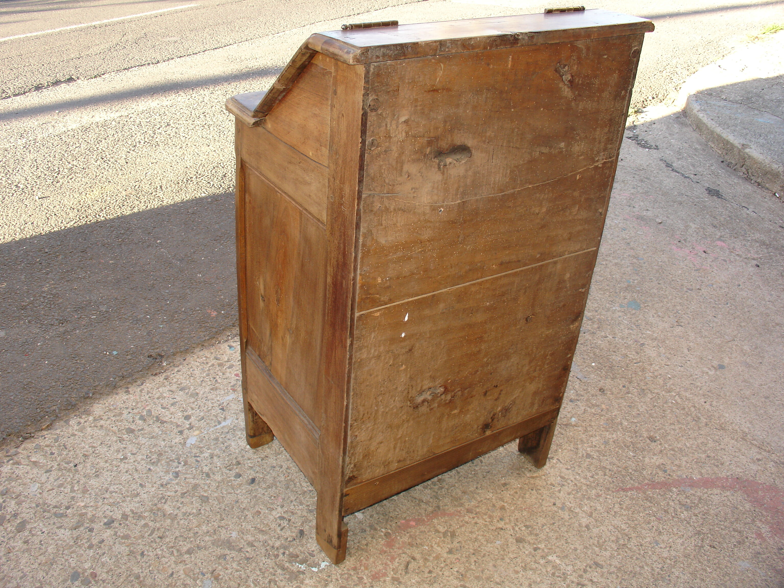 Scriban time Louis XIV Walnut
