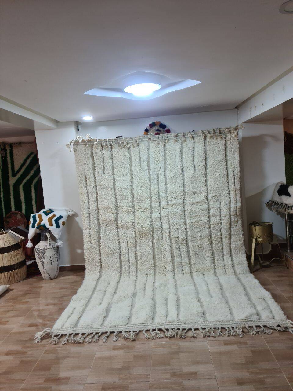 Beni Ouaren Modern White Rug with Vertical Stripes 300x200 cm