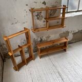 Trio d'étagères constructivistes en pin style Regain