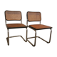 Paire de chaises B32