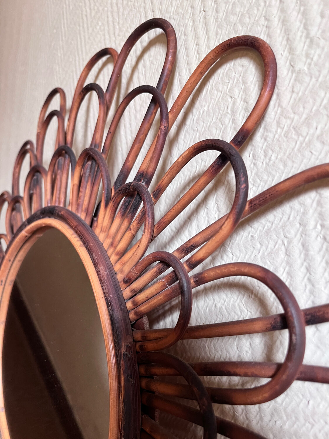 Miroir fleur rotin 3 rangées de pétales