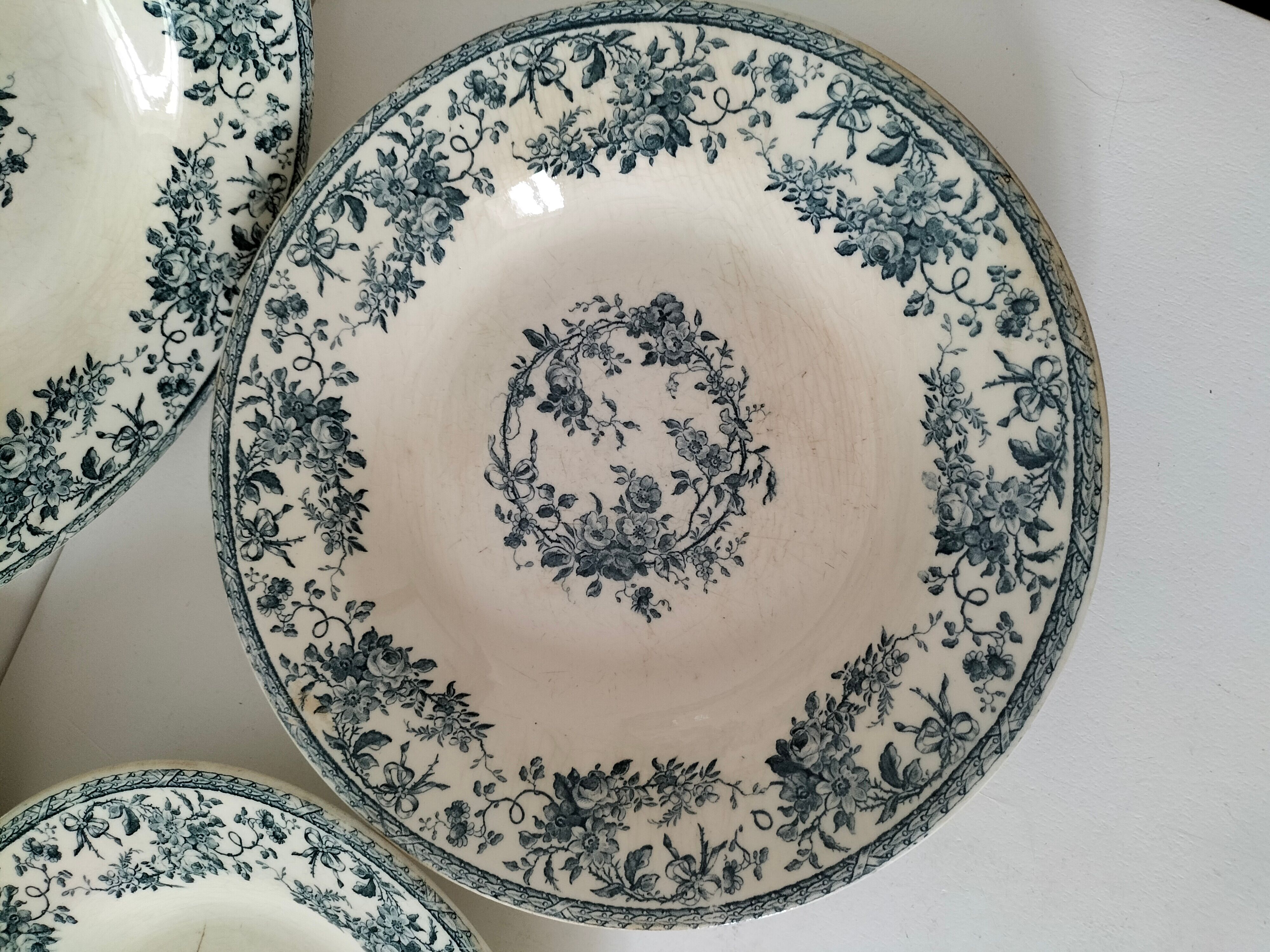 4 assiettes creuses Gien Bouquets de Roses terre de fer bleu de prusse