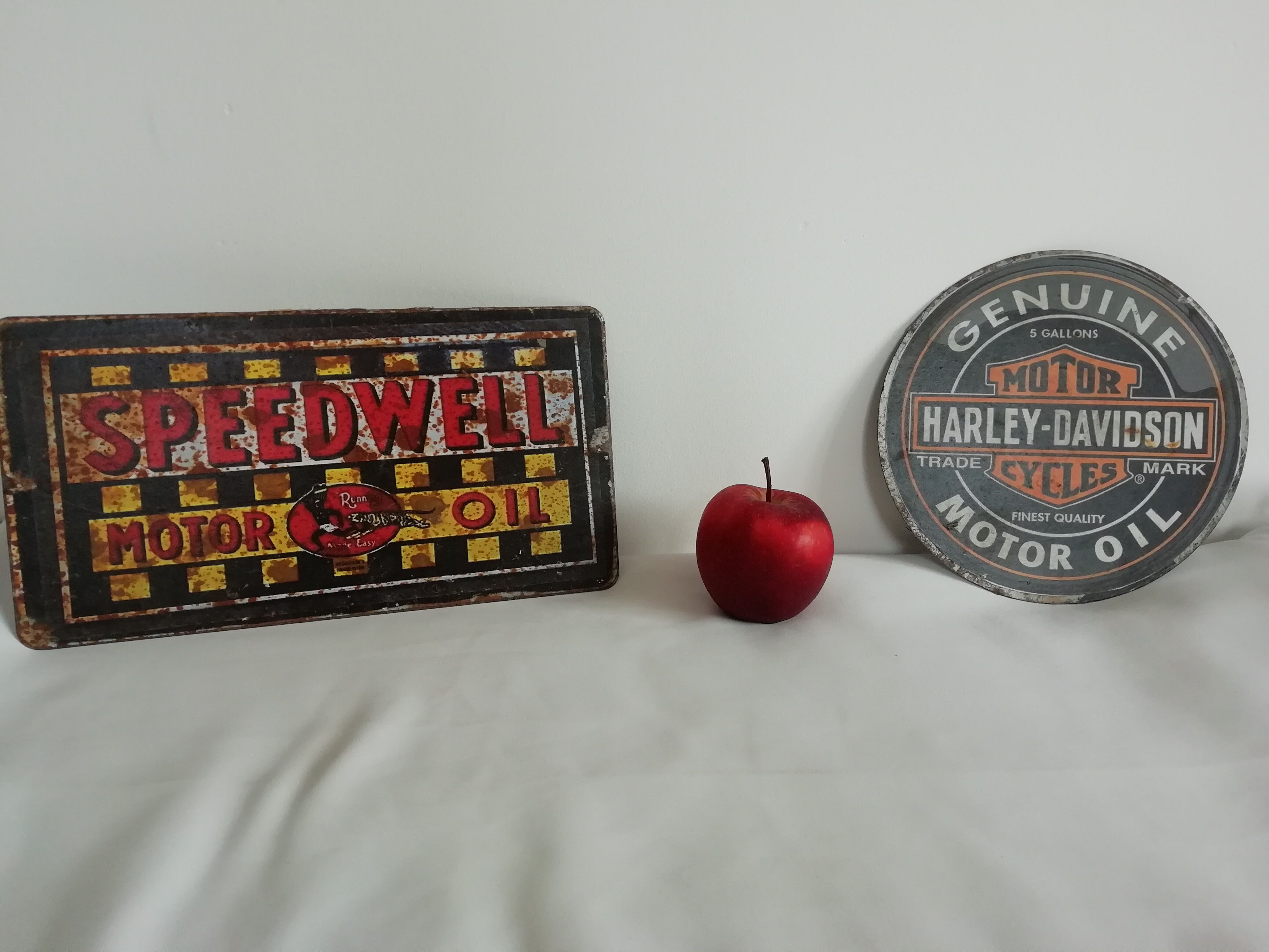 2 Vintage sheet metal plates / Harley-Davidson garage / speedwell