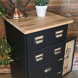 Black and wood ragpicker