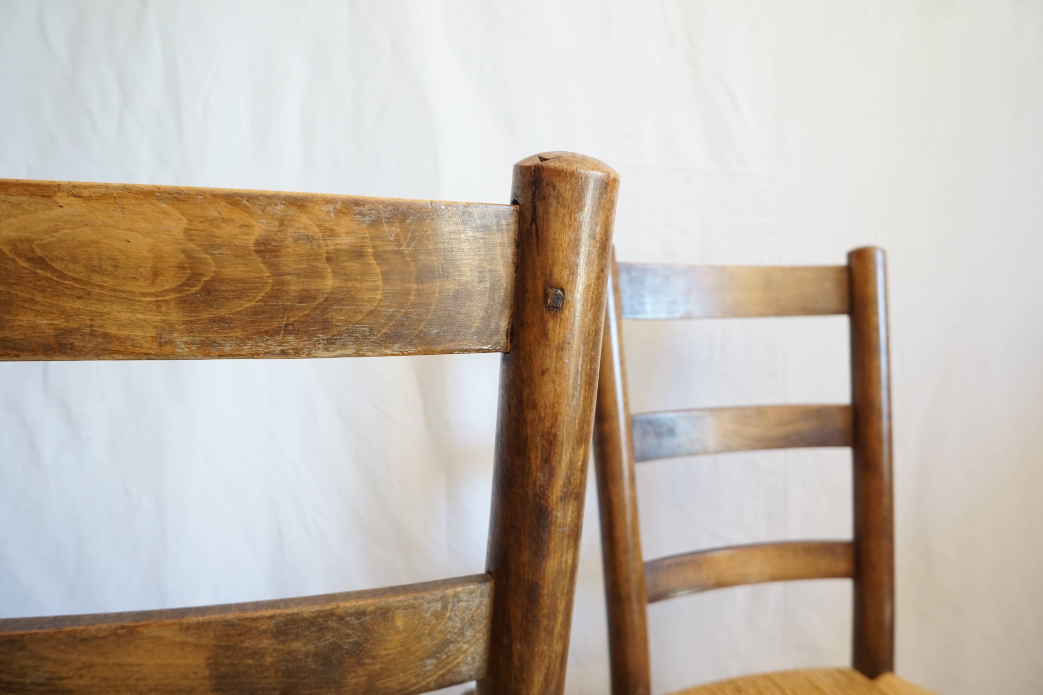 Lot 2 chaises paillées
