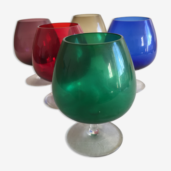 Lot de 5 verres à cognac ou à digestif de couleur