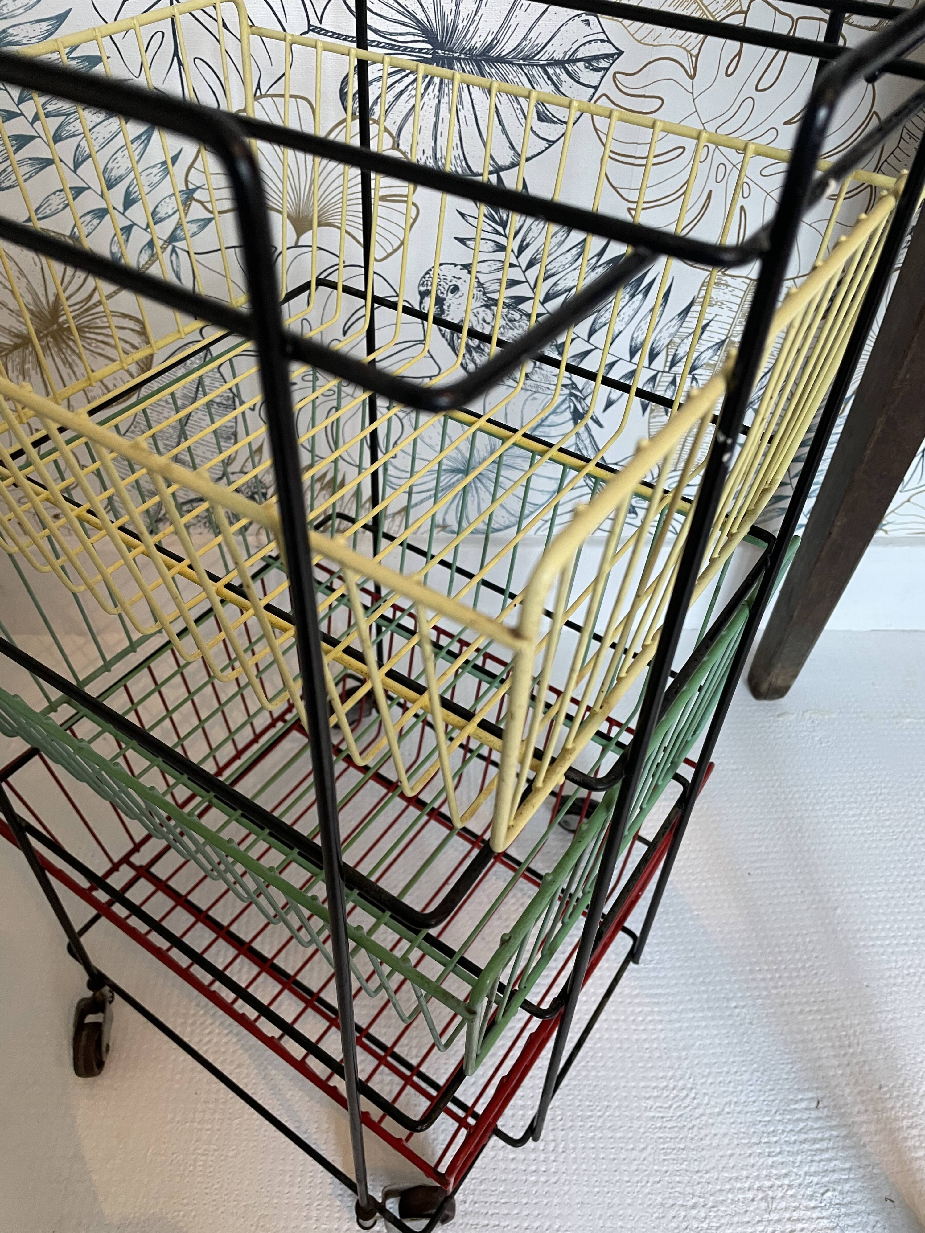 Fruit & vegetable locker