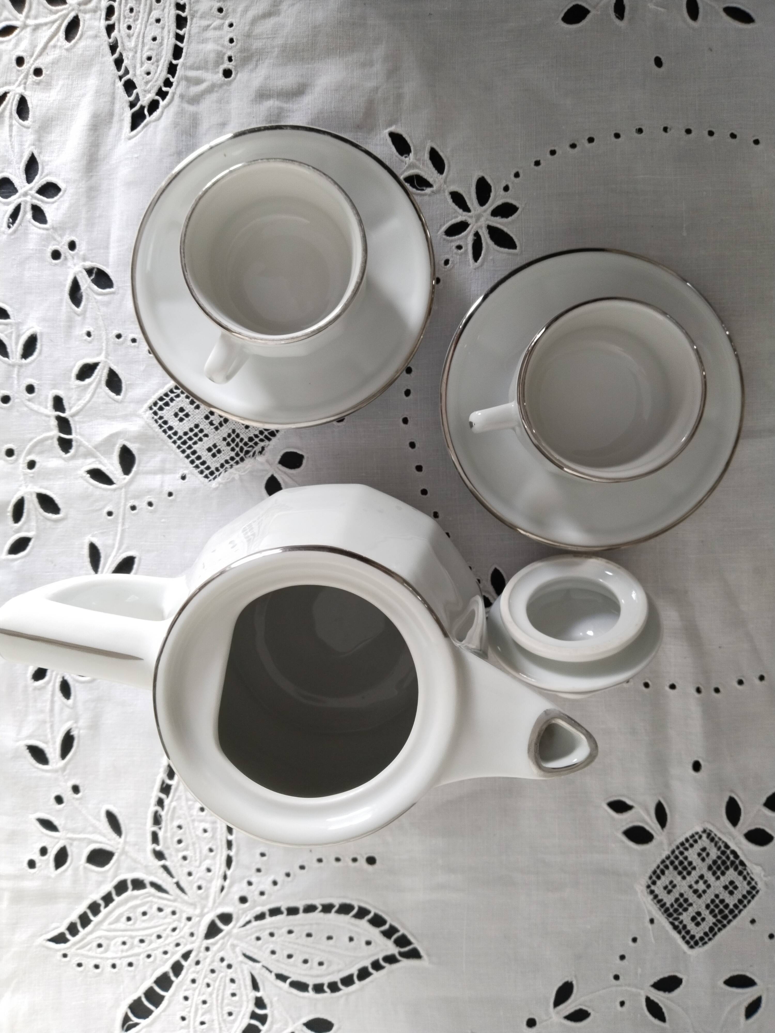 Apilco white and silver coffee maker and bistro cups, vintage French
