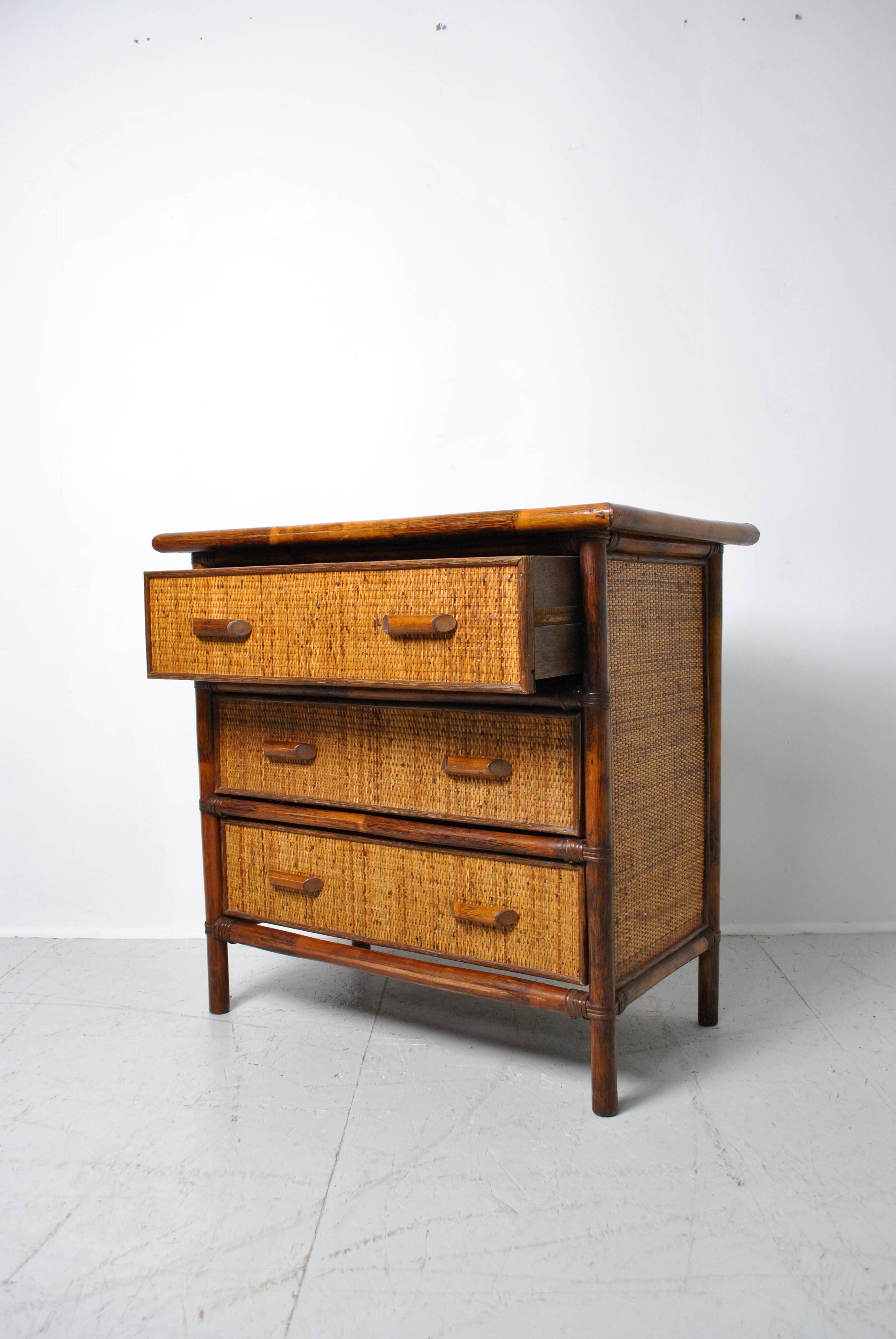Commode en rotin 1970