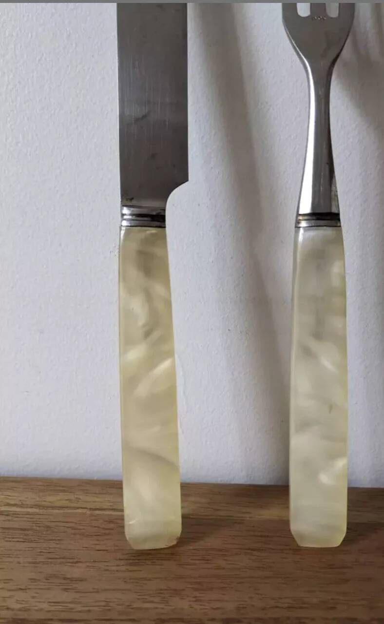 Stainless steel and mother-of-pearl serving cutlery