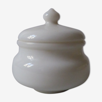 Round porcelain box