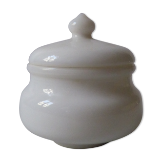 Round porcelain box