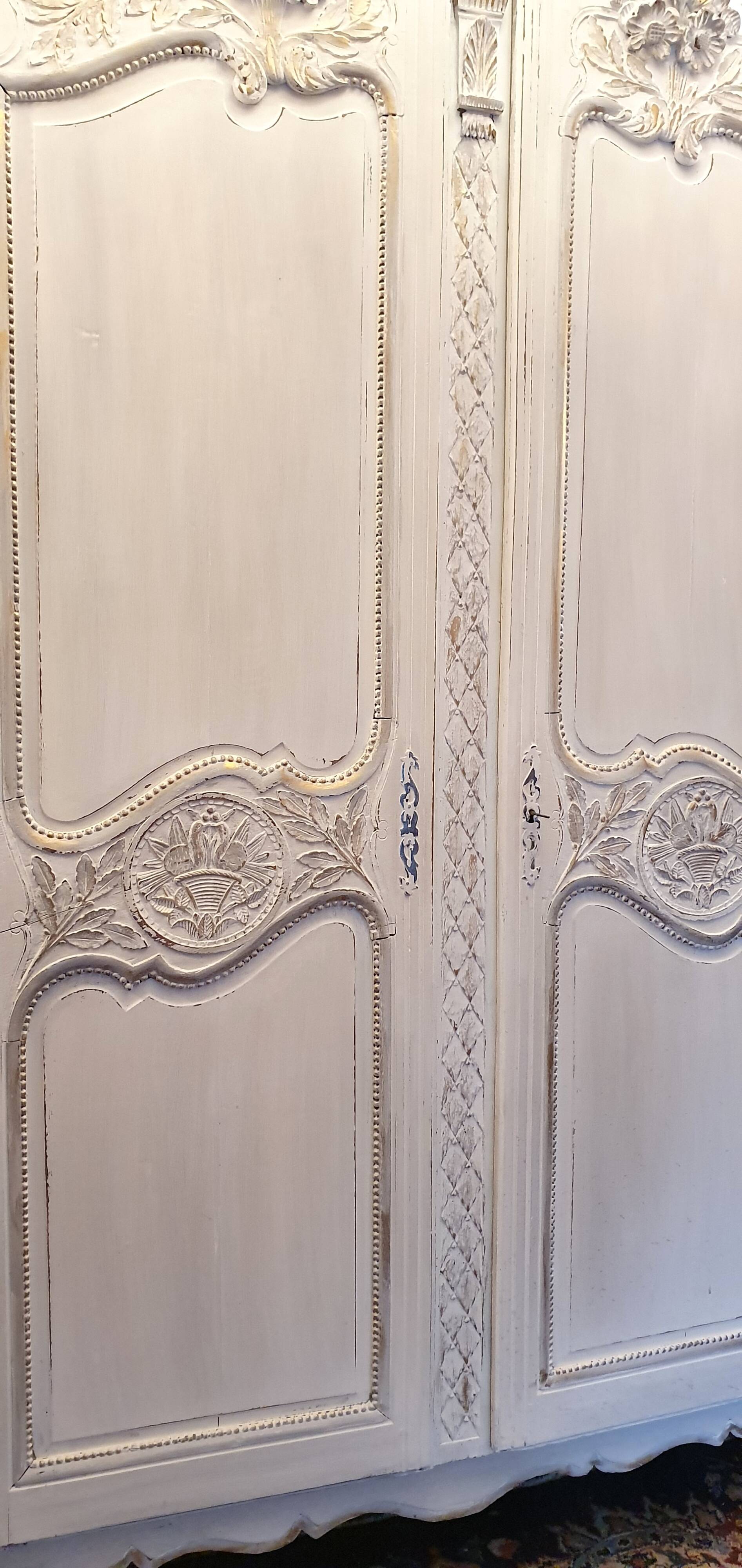 Armoire normande de mariage de style Louis XV, 18ème