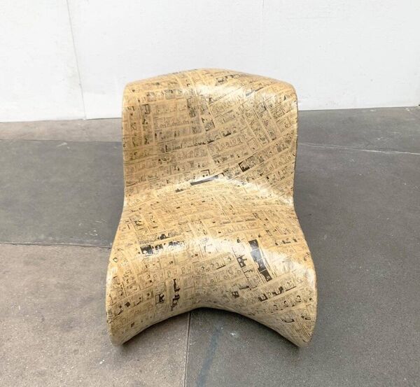 Chaise postmoderne en papier recyclé et carton avec des comics par Victoria Morris pour Paperworx / Richard Morris Furniture