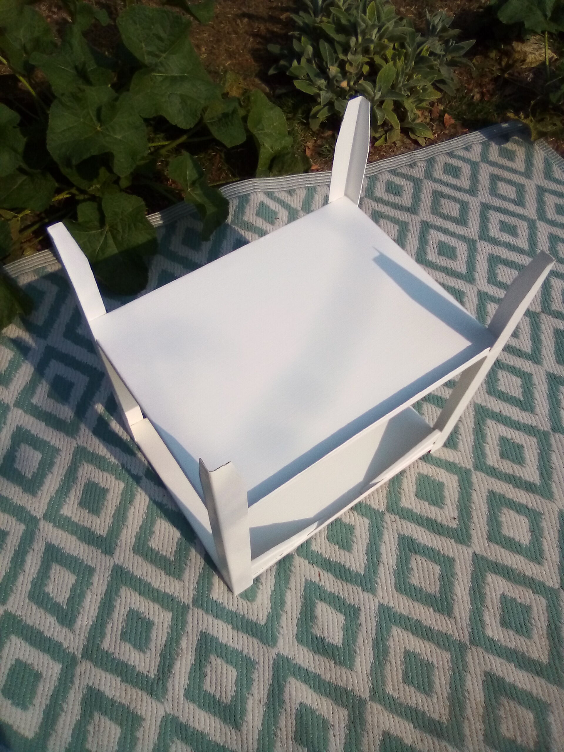 Iron table patterns cement tiles