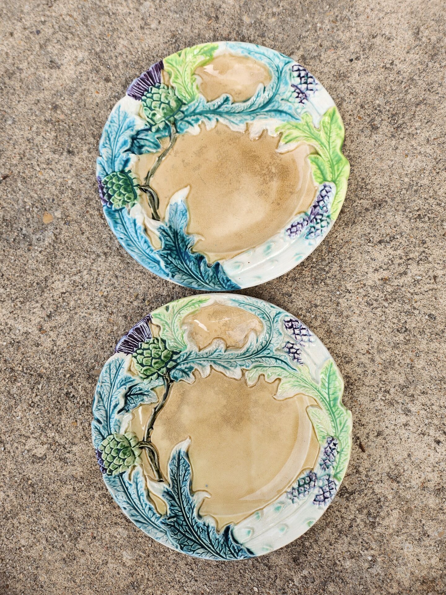 2 barbotine plates