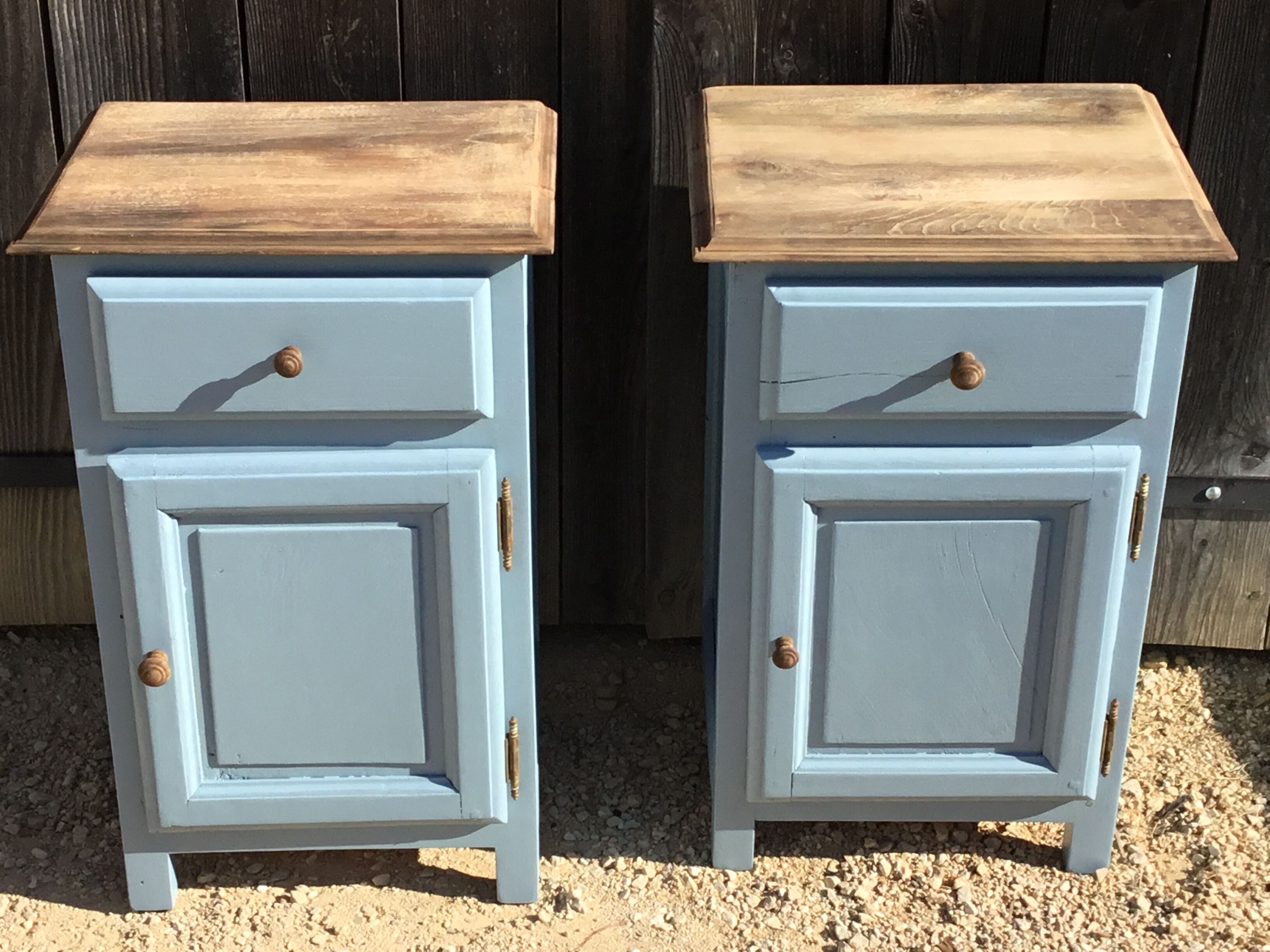 Pair of walnut bedsides from the 1950s patinated in lectoure blue