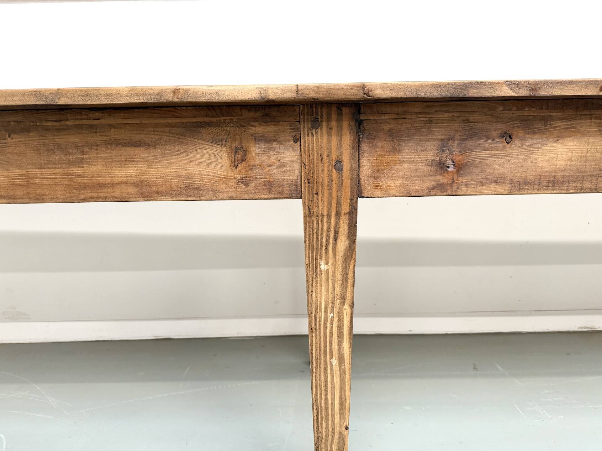 XXL farmhouse table 4 metres in solid pine - 6 legs - 1950s
