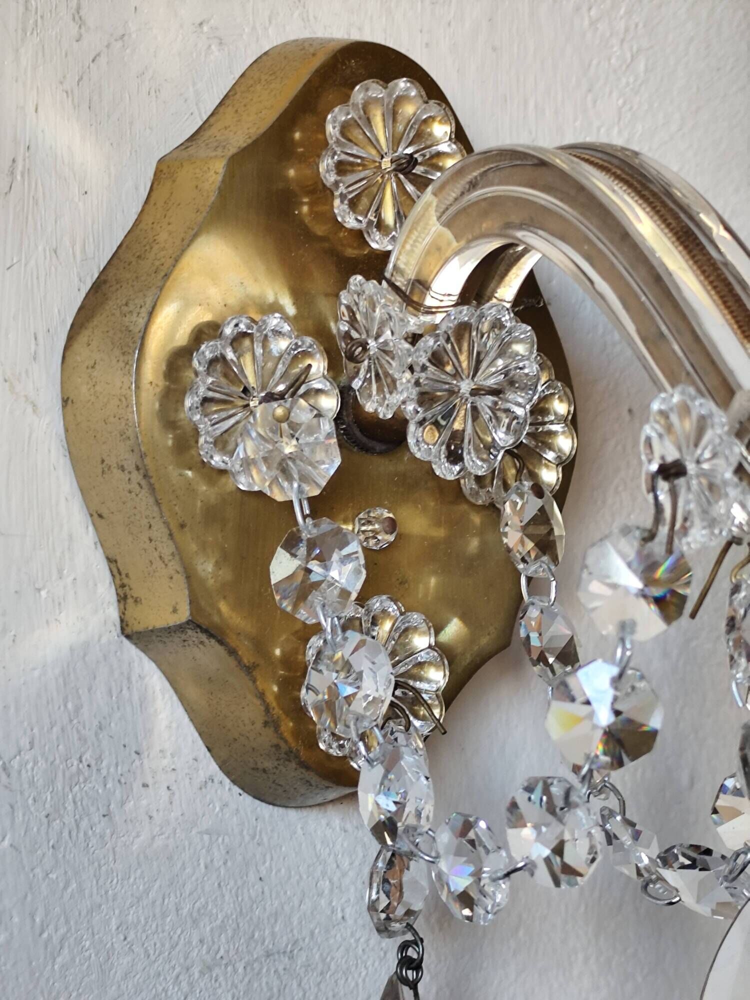 Venetian wall sconce, glass sconce, brass, pendants.