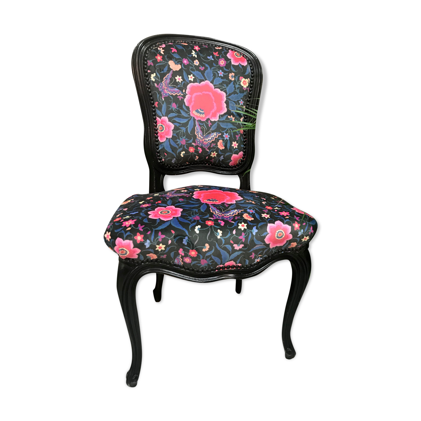 Fully restored Louis XV style chair