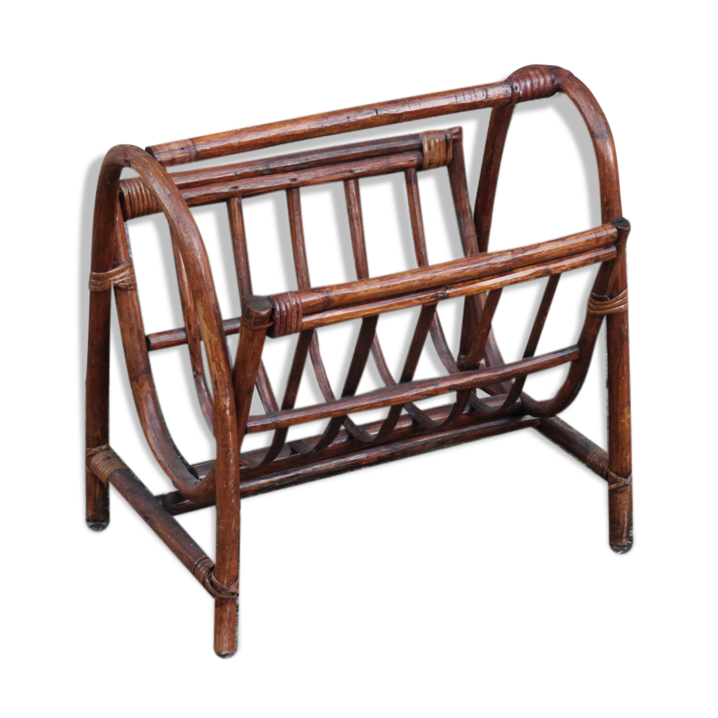 Bamboo magazine door