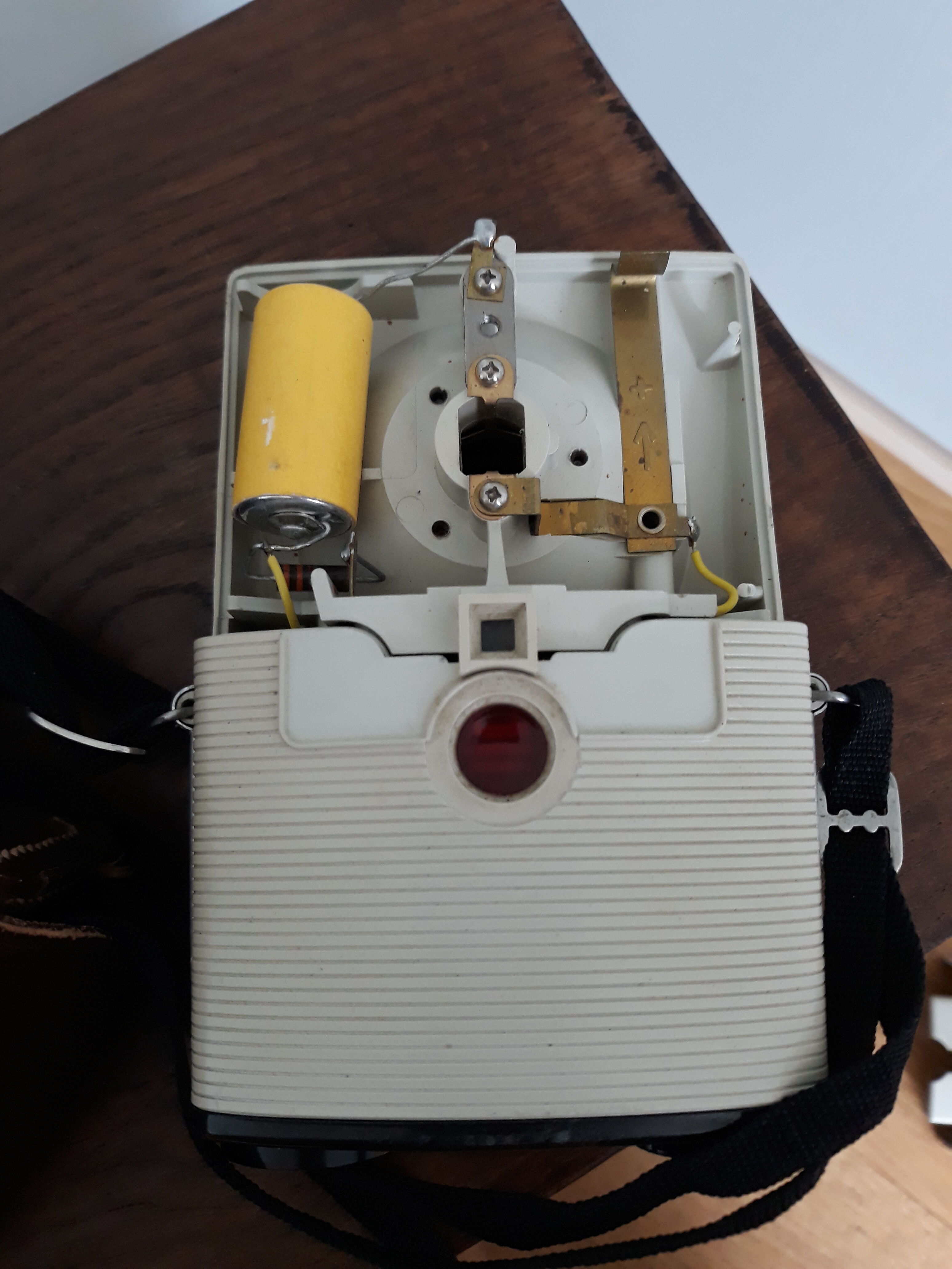 Kodak Brownie Starflash Camera aus den 1950er/60er Jahren (Gebraucht) in Kloten für CHF 29 – mit