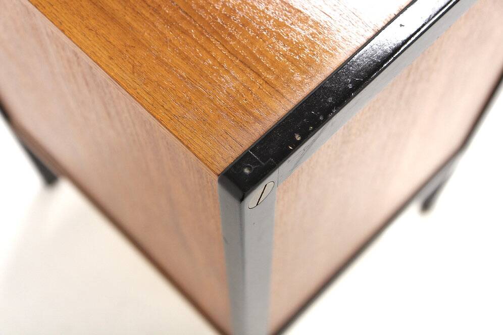 Scandinavian teak and oak chest of drawers, Bertil Fridhagen, Bodafors, Sweden, 1960