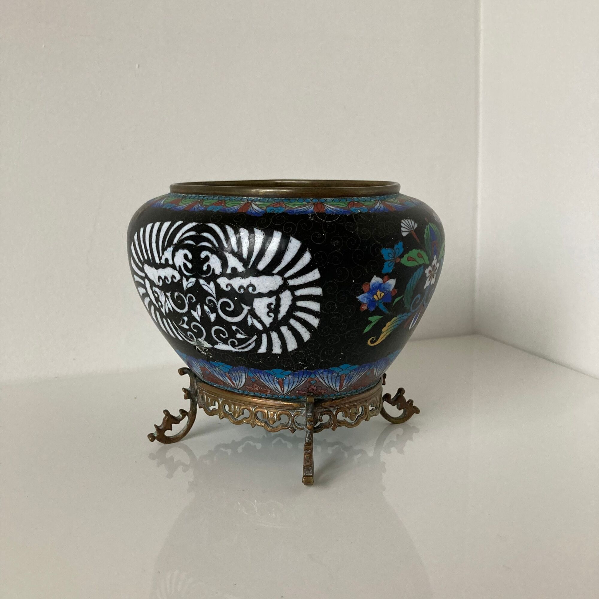 Beautiful planter in copper and polychrome cloisonné enamels Meiji period around 1900