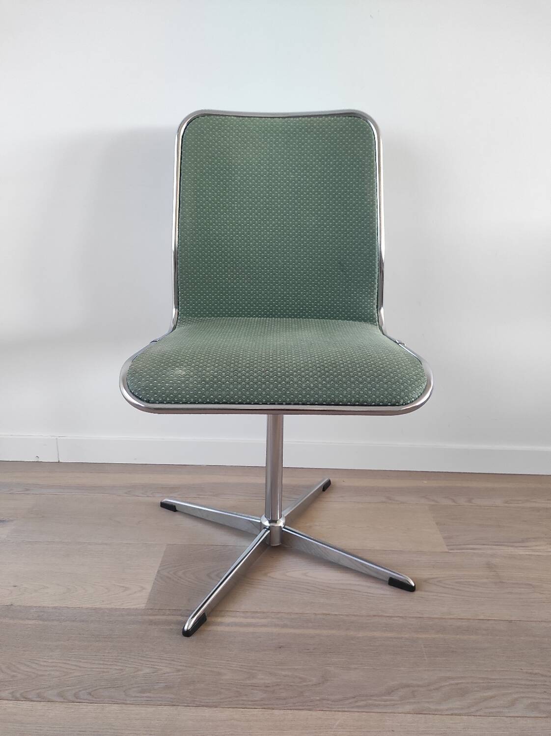 Suite de 6 chaises pivotantes Roche Bobois, 70's