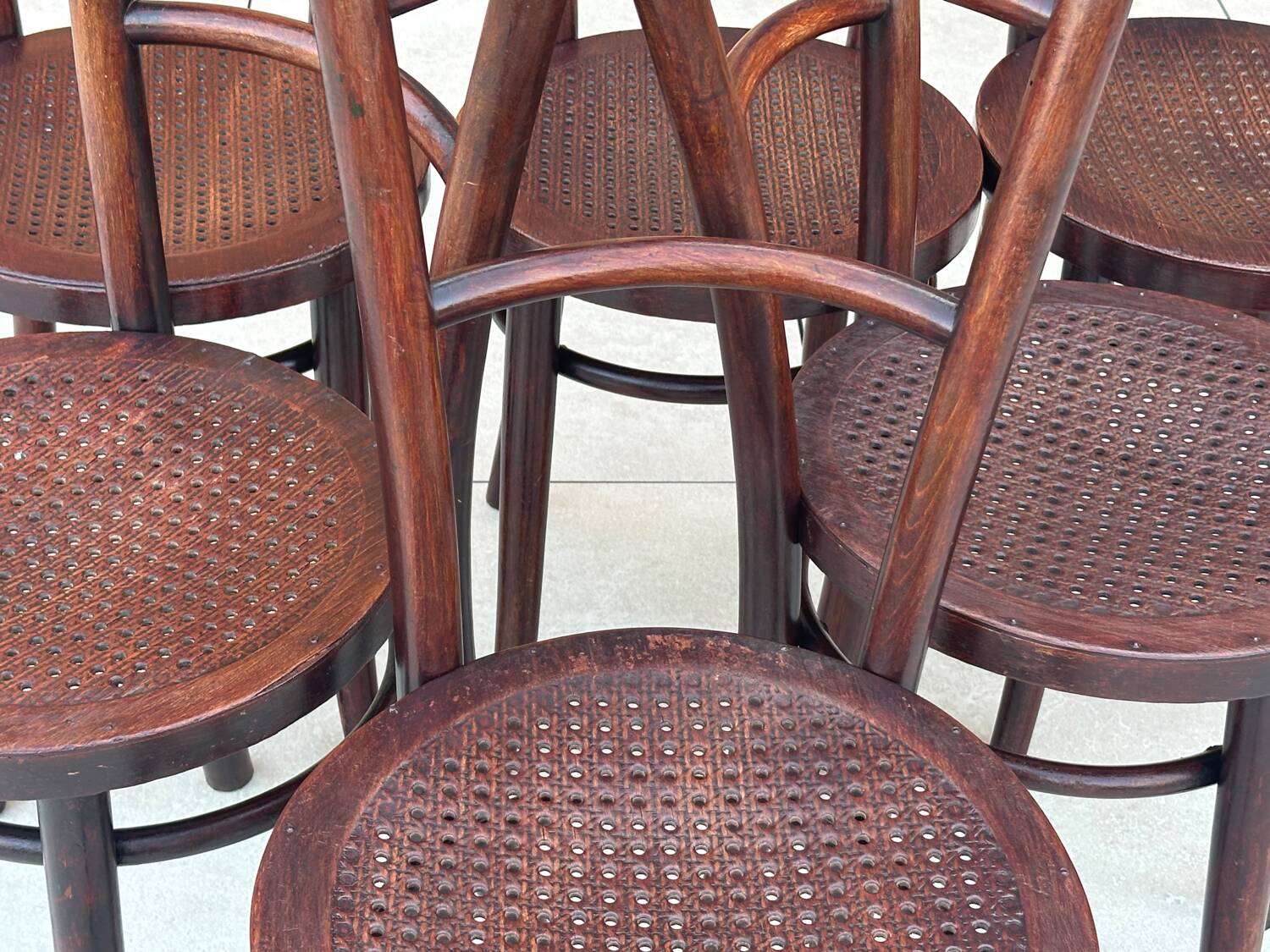 Suite de 6 chaises de bistrot Thonet années 1920