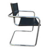 Fauteuil cantilever style MR20 (Mies van der Rohe)