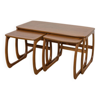 Tables gigognes en teck du milieu du siècle de Parker Knoll, Royaume-Uni, années 1960, lot de 3