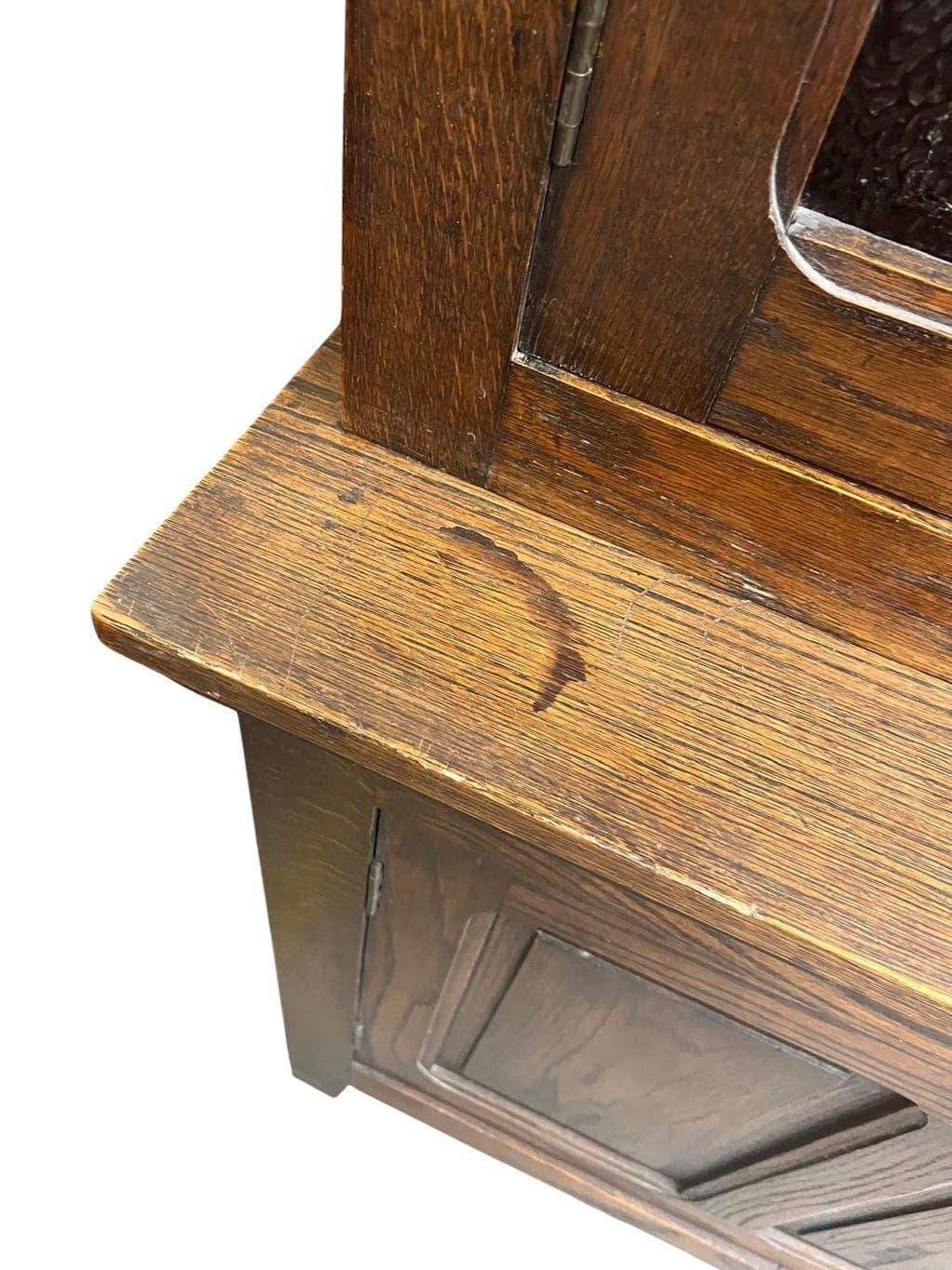 XL vintage display cabinet in wood, very tall, with embossed glass.