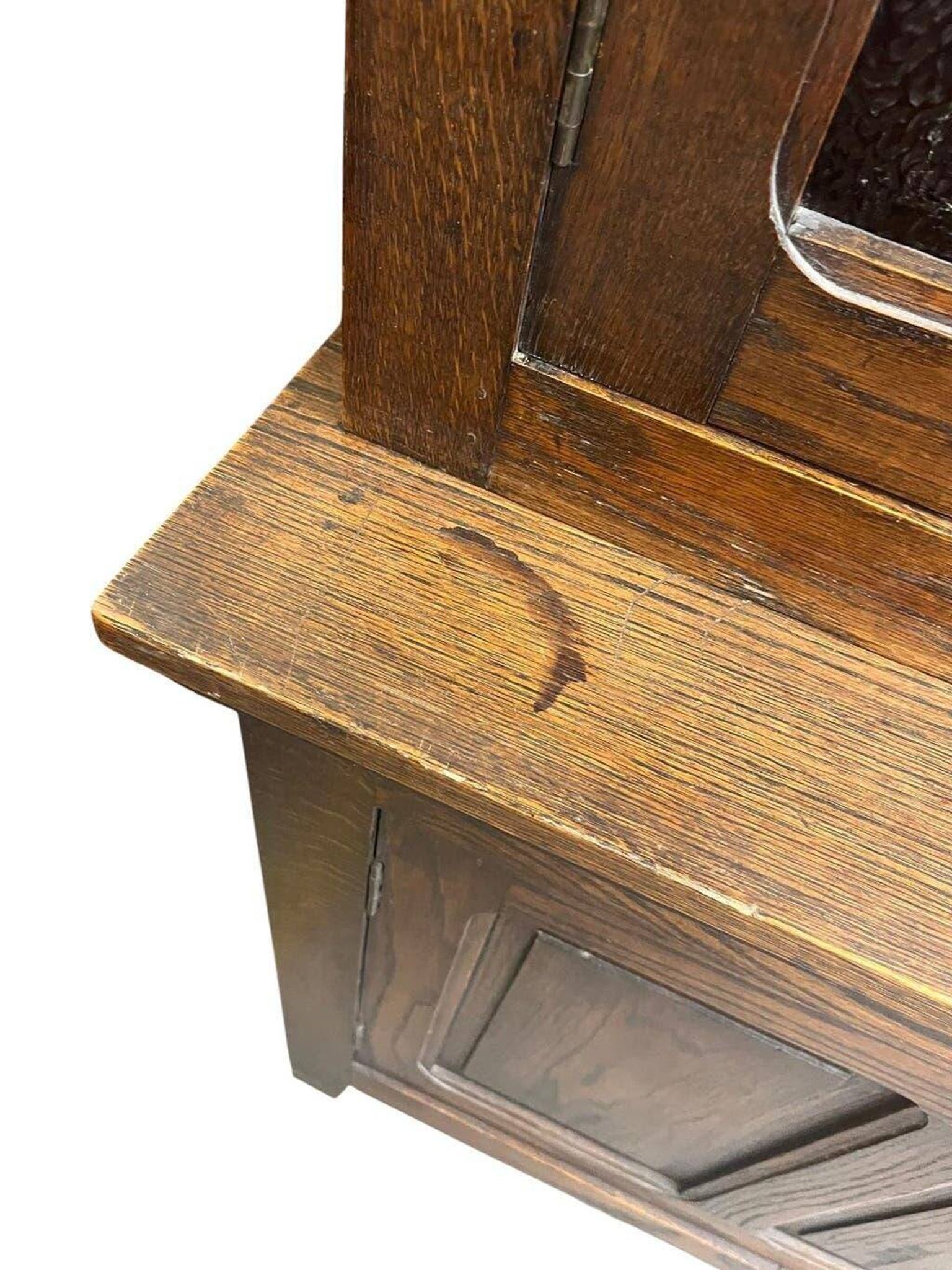 XL vintage display cabinet in wood, very tall, with embossed glass.