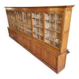 Très grande bibliothèque