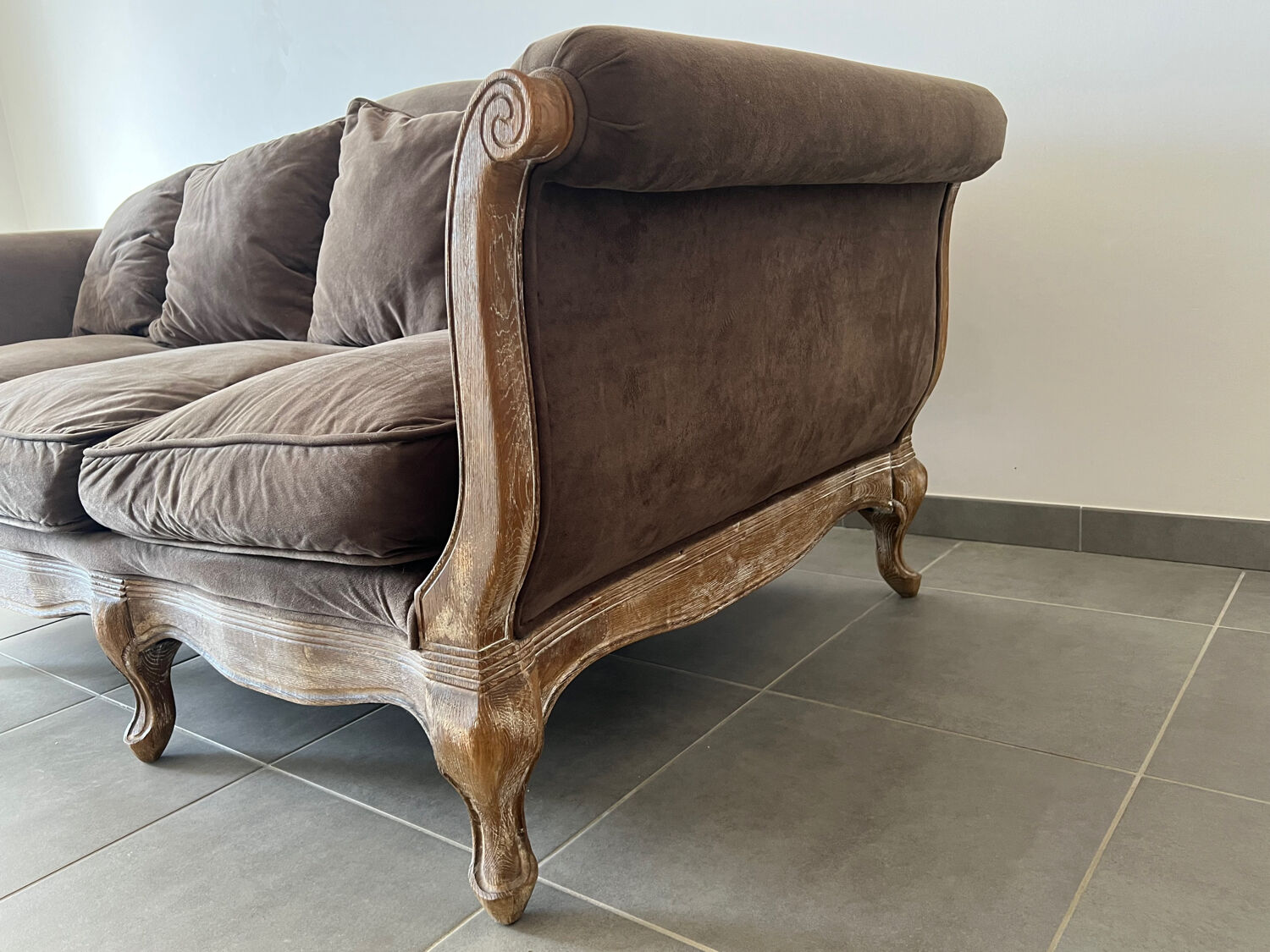Baroque Pompadour sofa