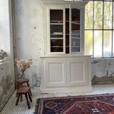 XL display case with white patina