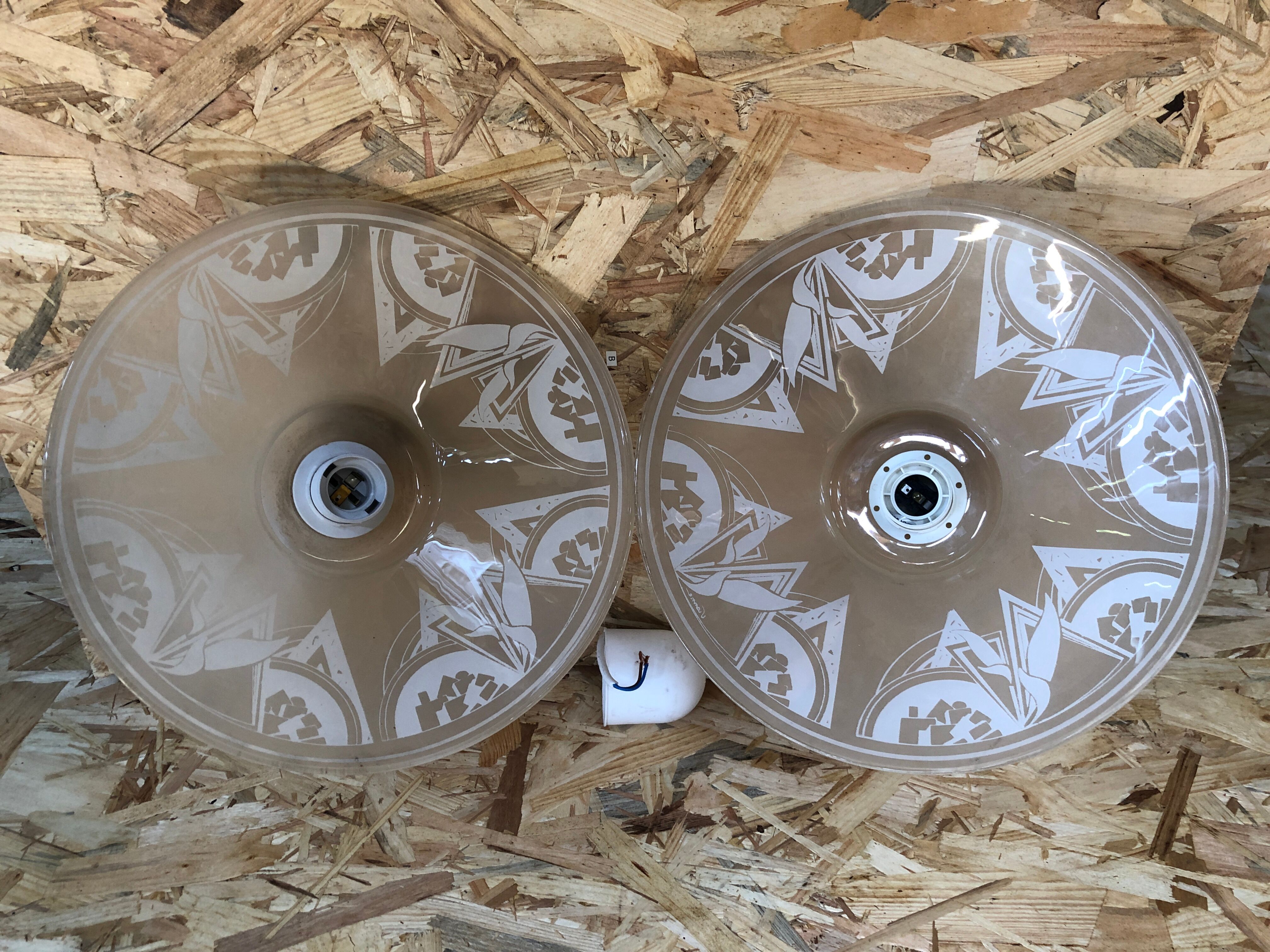 Old pair suspension vianne molded glass + decor + vintage white thread