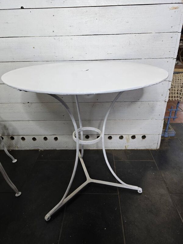 Salon de jardin en fer forgé