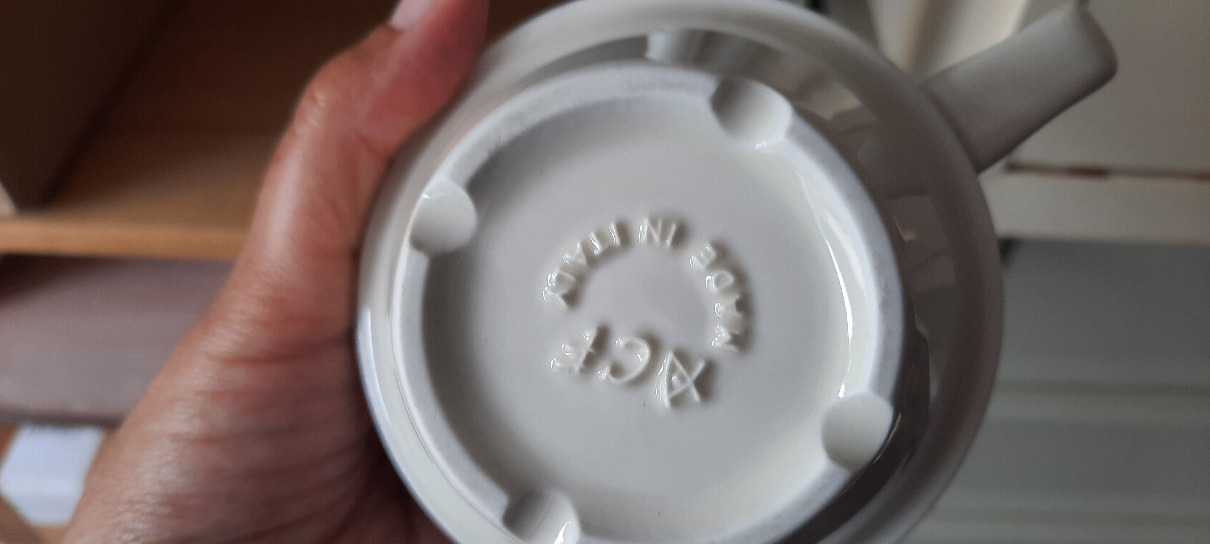 4 tasses de bar