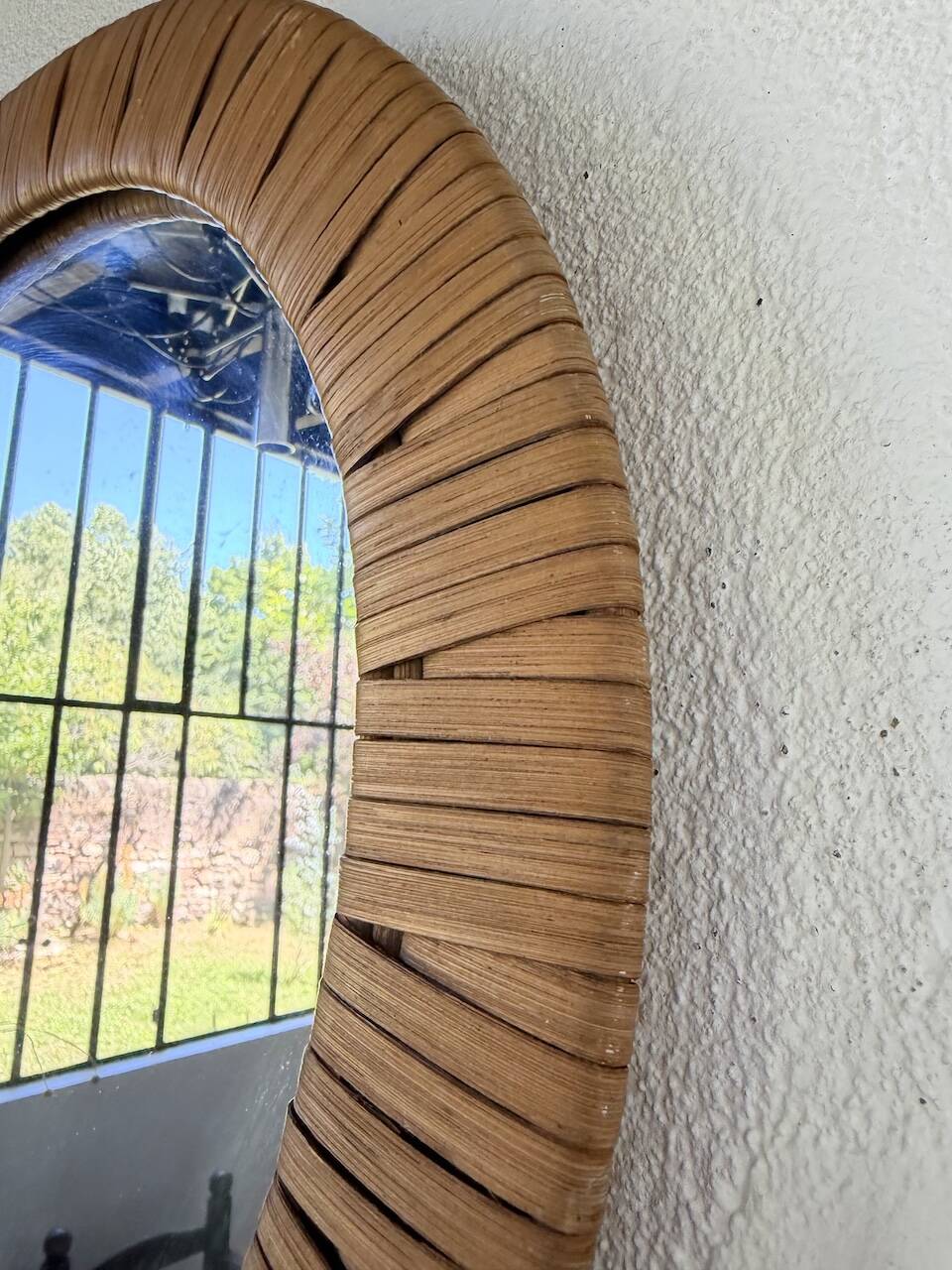 Trio de miroirs osier tressée années 50